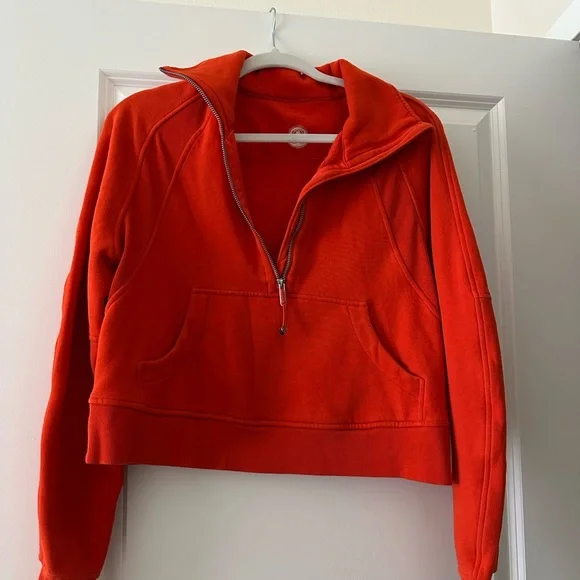 Lululemon Scuba Half Zip - Picture 3 of 9